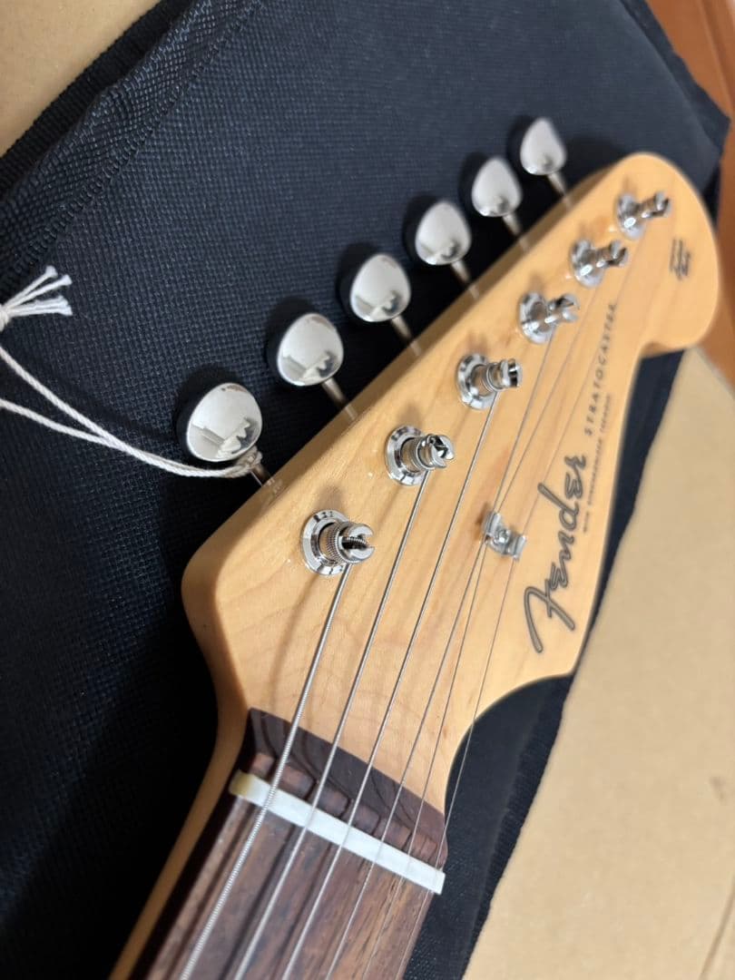 ギター Fender Made in Japan Traditional 60s