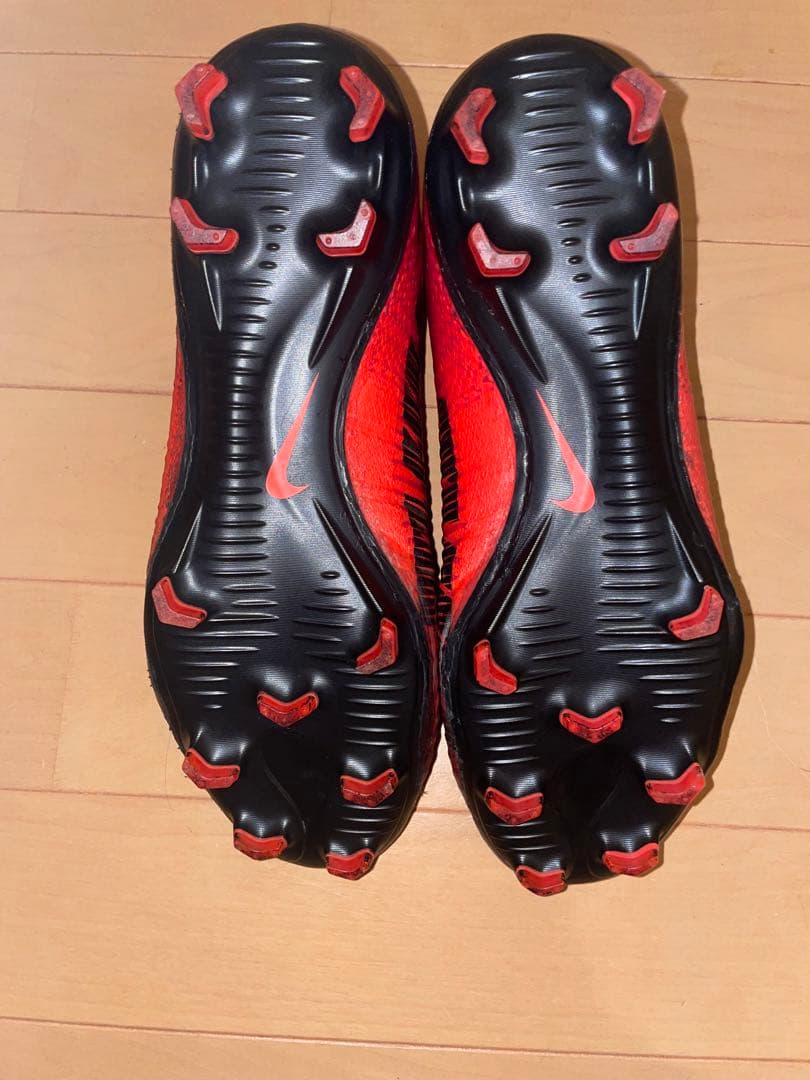 Nike マーキュリアルヴェイパー