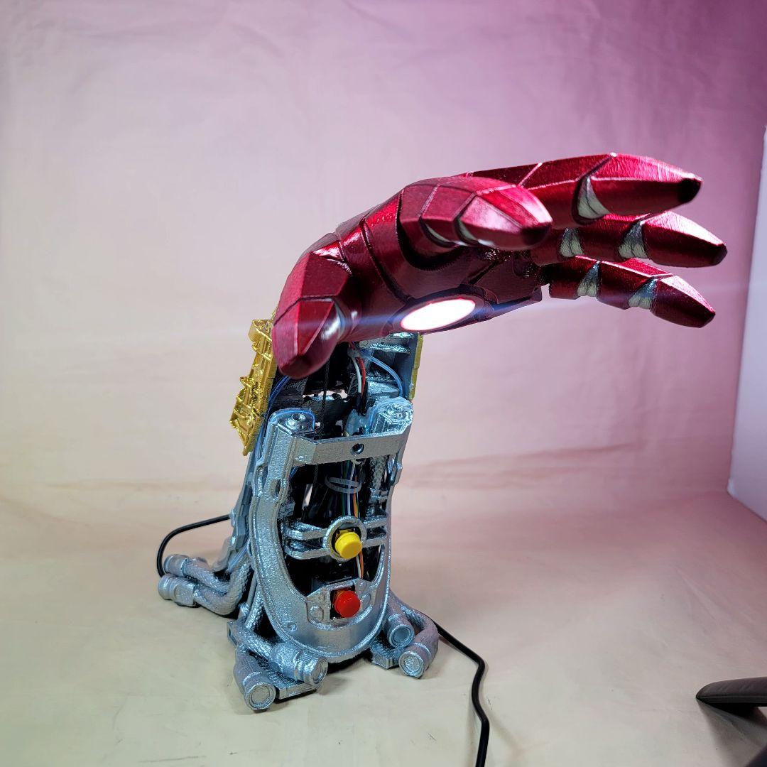 【アイアンマン】新品 1/1 ガントレットライト アーム ハンド LEDライト