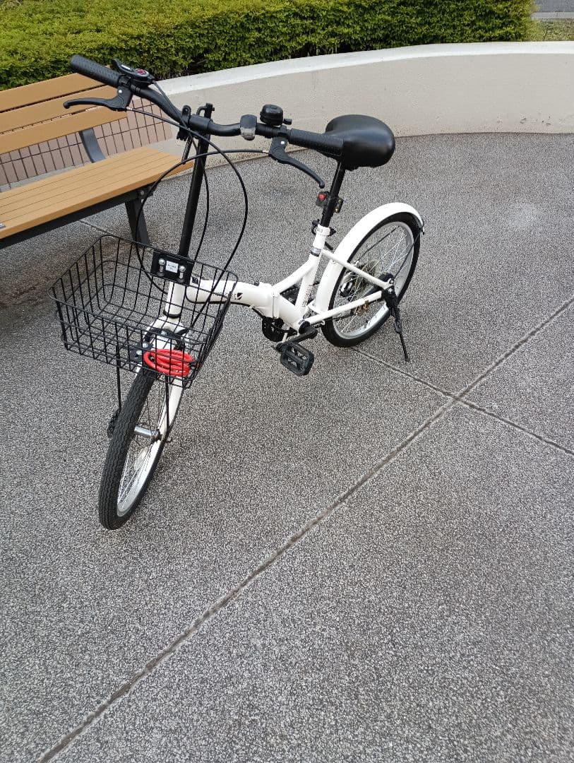 折りたたみ自転車 20インチ　6段ギア
