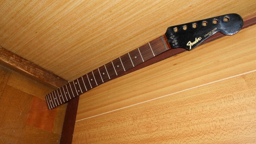 JV期かも？Fender ST556のネック