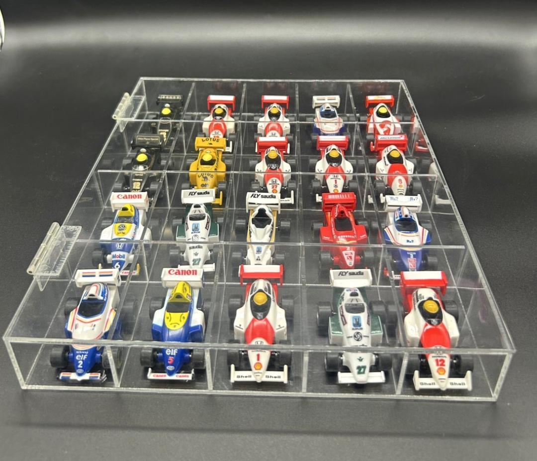 全コンプ・BOSSウィリアムズF1＆セナ財団公認プルバックカー ケース付き