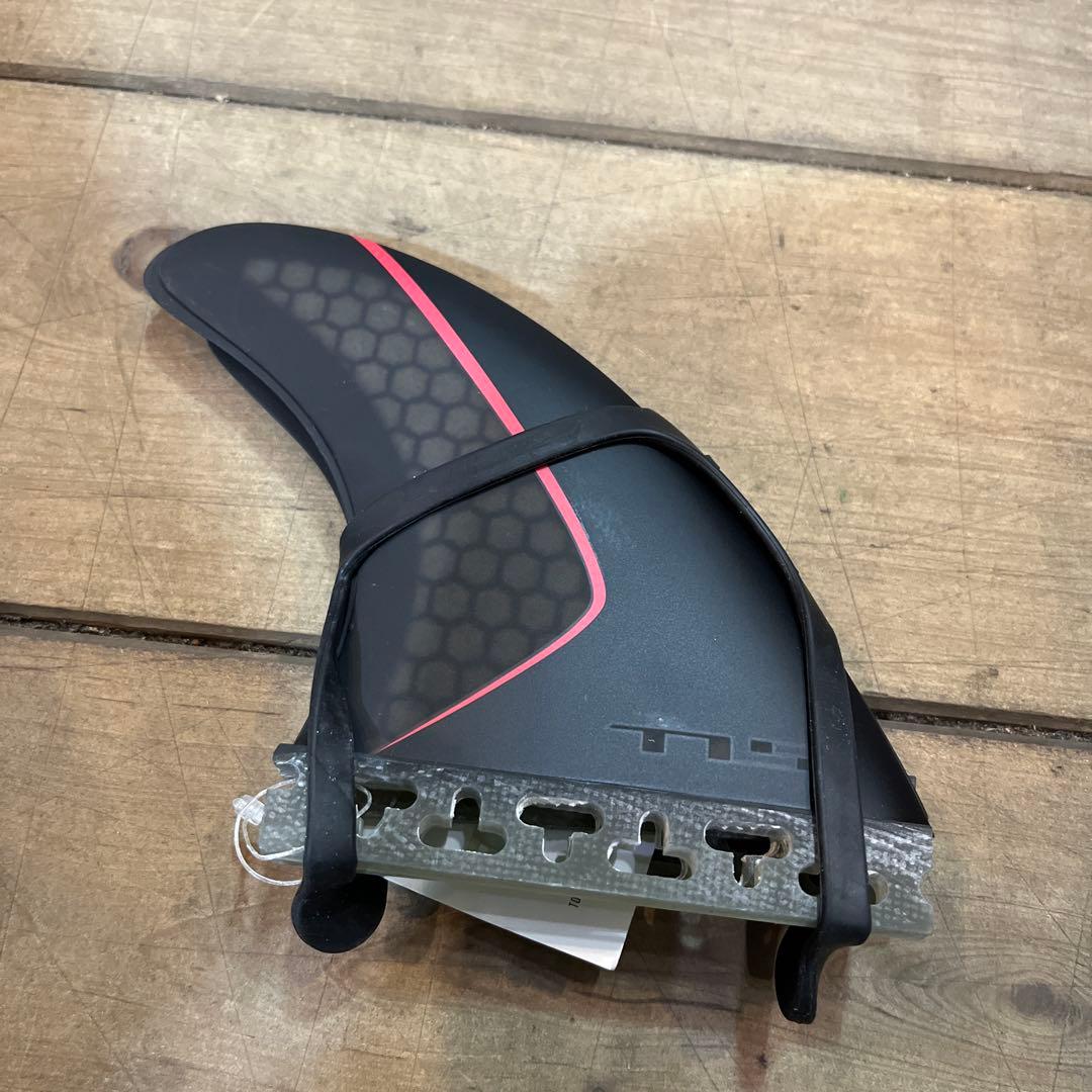 TOOLS TYPE-C QUAD フィン ブラック/レッド4枚セット