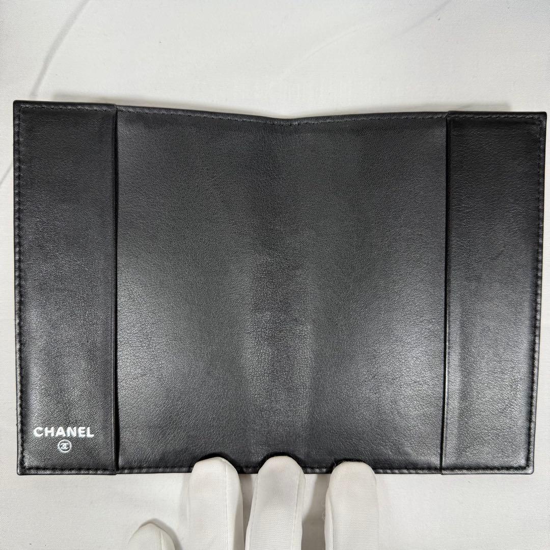 【良品】CHANEL マトラッセ レザー パスポートケース ブラック