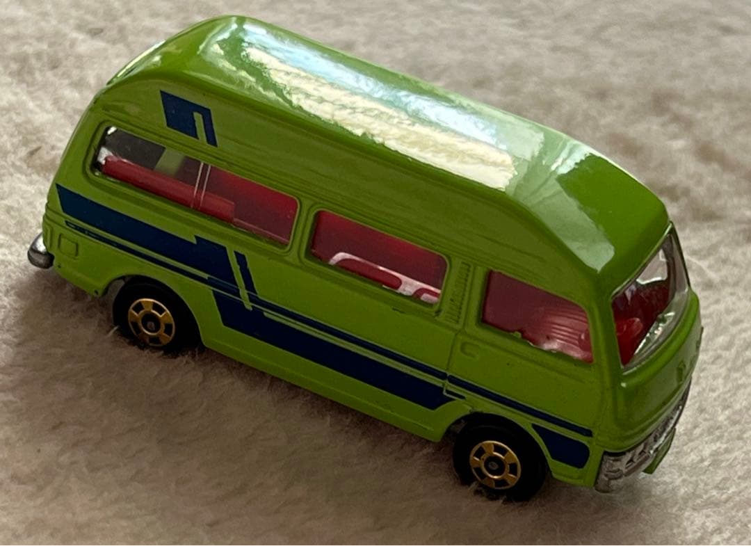 日本製トミカ No.3 ギフト品　ニッサン キャラバン ハイルーフバン
