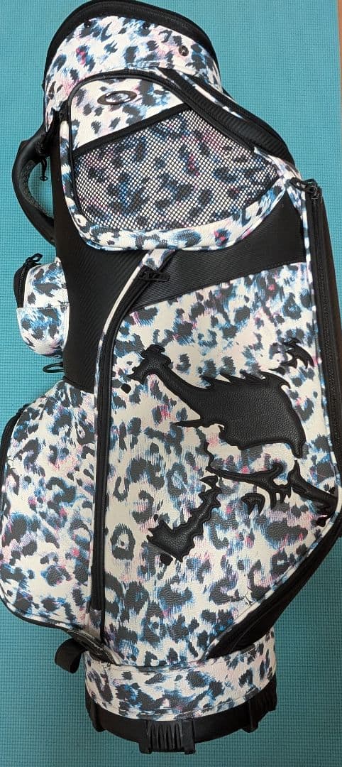 限定お値下げ！！オークリー　ゴルフバッグ・キャディバッグ