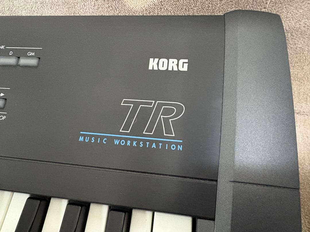 KORG TR61シンセサイザー ワークステーション 61鍵盤