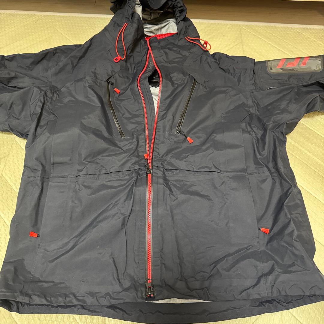 美品！！ダイワ 　レインマックス オールウェザーショートレインジャケット　L