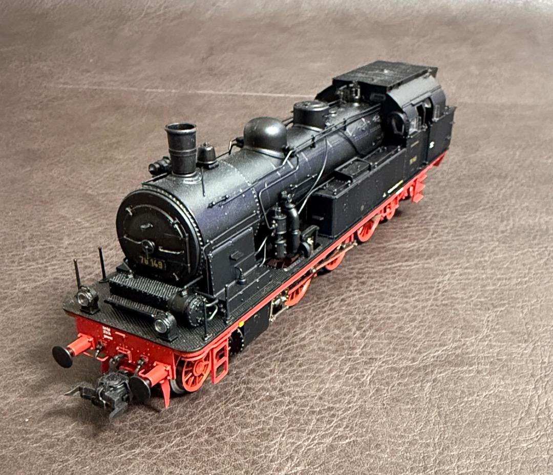 ESU31183　ドイツ T18蒸気機関車　AC/DC切替可　ほぼ新品