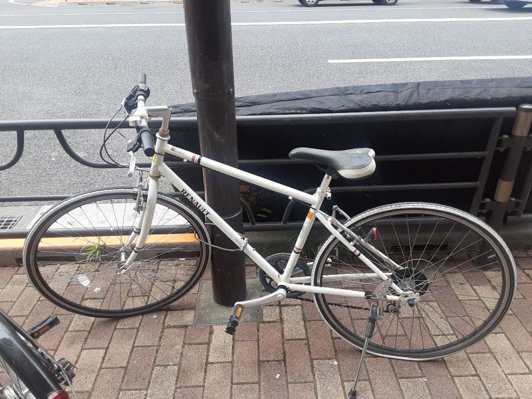 【格安セール】RENAULT クロスバイク ホワイト 700C