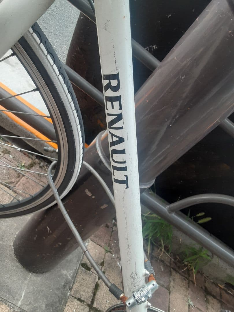 【格安セール】RENAULT クロスバイク ホワイト 700C