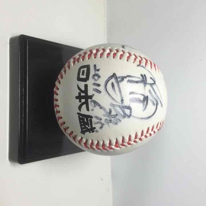 トラッキー、ラッキー、B・B、サインボール