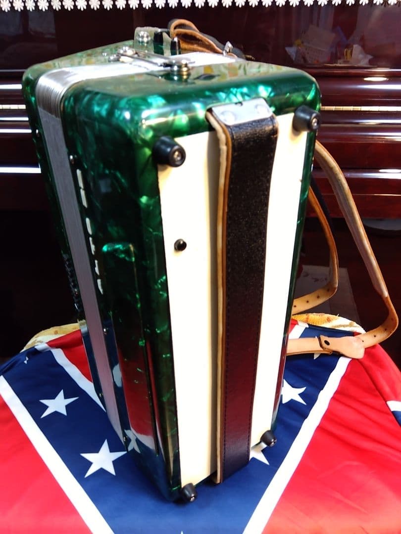 【整備済懐しい音色】Yamaha アルト アコーディオン A-32 32鍵