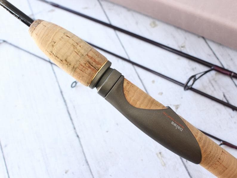 美品 ダイワ シルバークリークX 604-LRS パックロッド