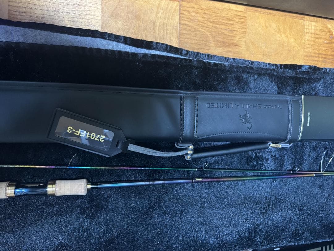 ワールドシャウラリミテッド　2701FF-3