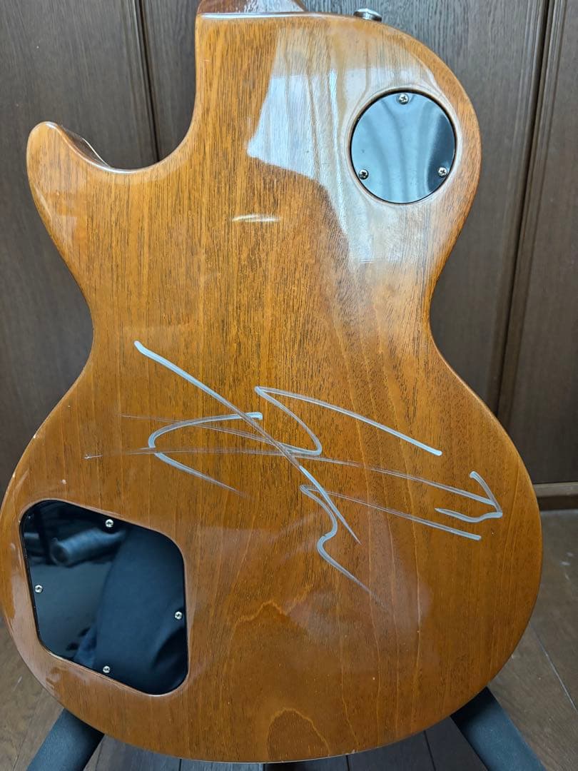 Gibson Les Paul Standard '50s 裏にAssHサイン