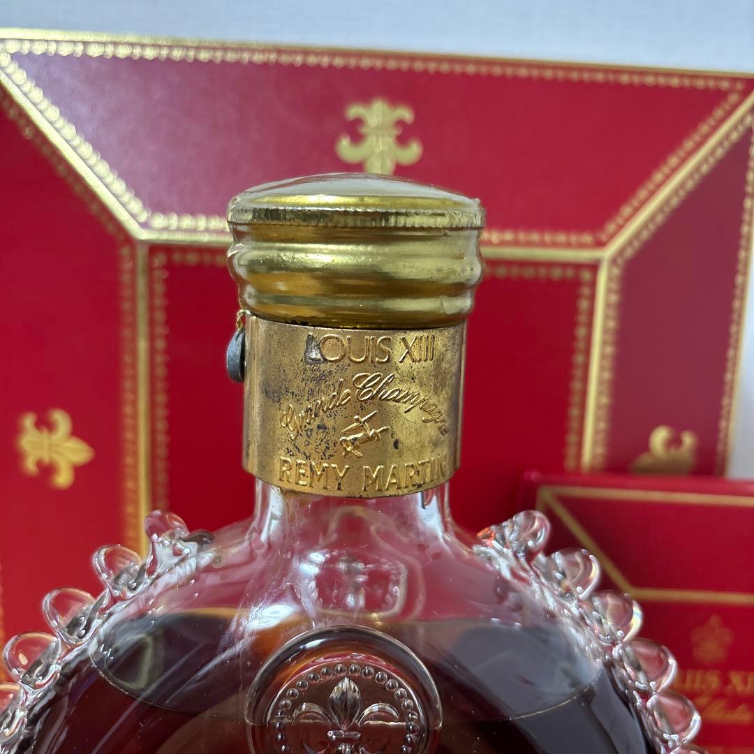 ルイ13世 レミーマルタン コニャック 金キャップ 700ml 箱付　未開栓 ⑴