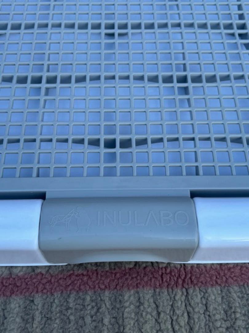 INULABO(イヌラボ) 犬 トイレ トレー 高床式 ホワイトSWサイズ取説付