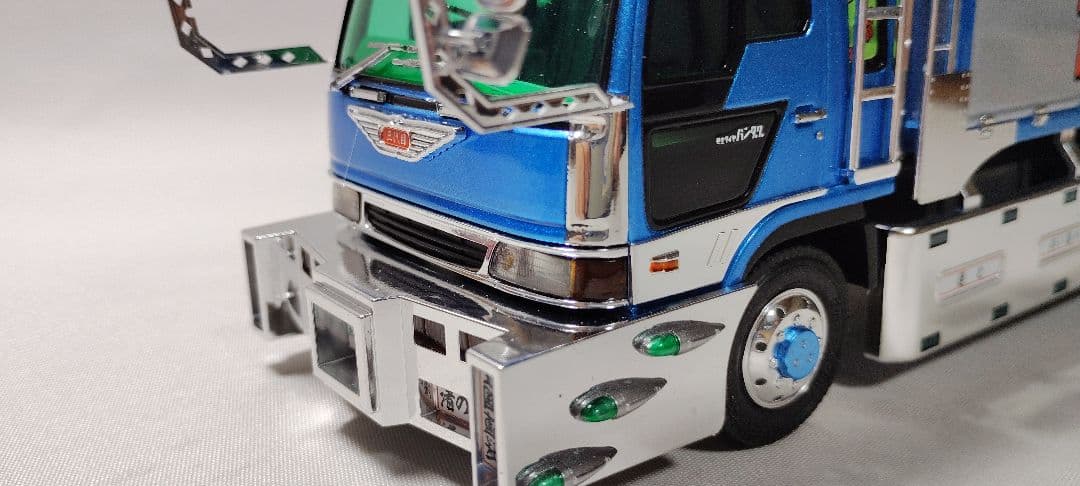 アオシマ 1/32 ワリバシ慕情完成品 デコトラ トラック野郎
