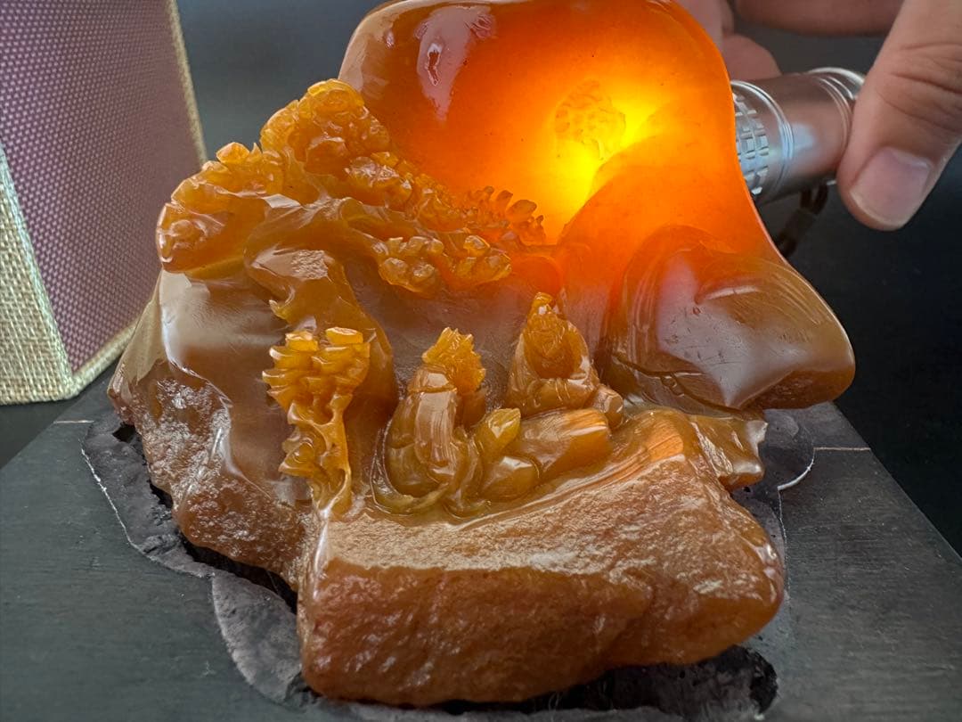 ラオス石　田黄　置物　山中尋友　縁起物　書斎　座台付き　箱付き