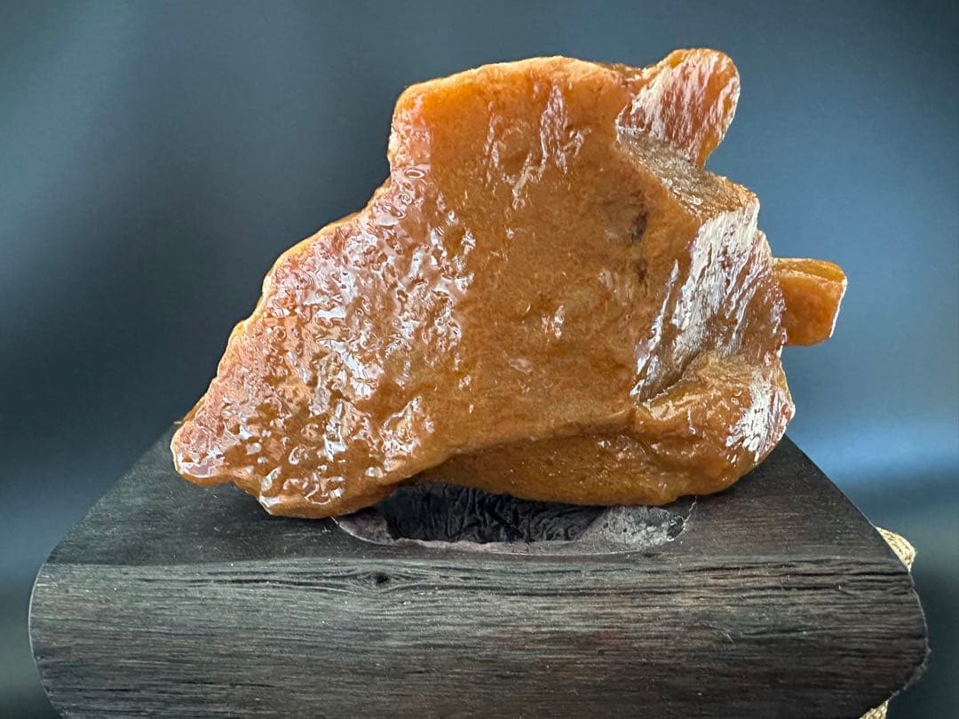 ラオス石　田黄　置物　山中尋友　縁起物　書斎　座台付き　箱付き