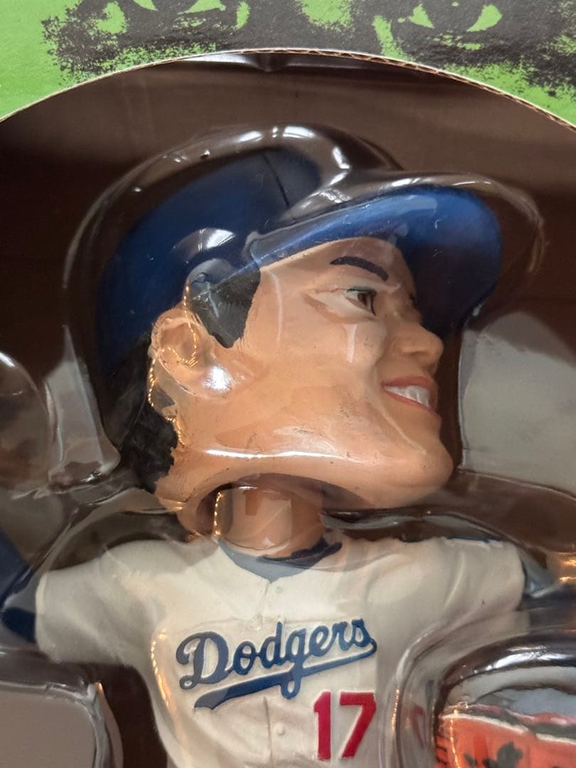 訳あり　大谷翔平　ボブルヘッド　投手　ドジャース　来場者限定　冊子付き