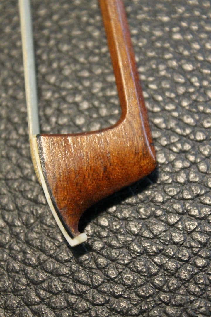 VUILLAUME A PARIS印vn弓　細身の瞬発・伝播力　繊細なタッチ