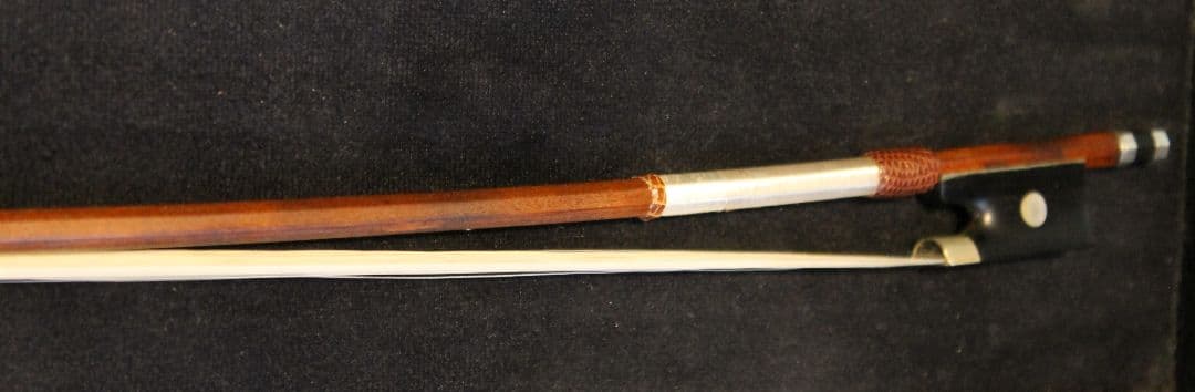 VUILLAUME A PARIS印vn弓　細身の瞬発・伝播力　繊細なタッチ