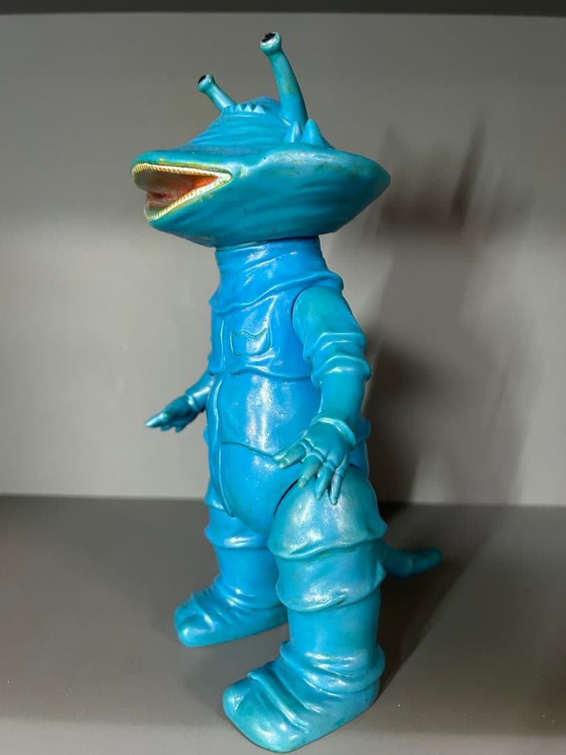 断捨離マン　カネゴン　マルサン　円谷プロ