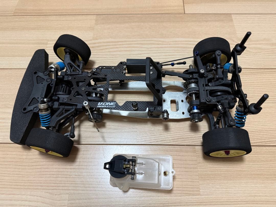 ラジコン　エンジン　KYOSHO V-One RRR Evo2