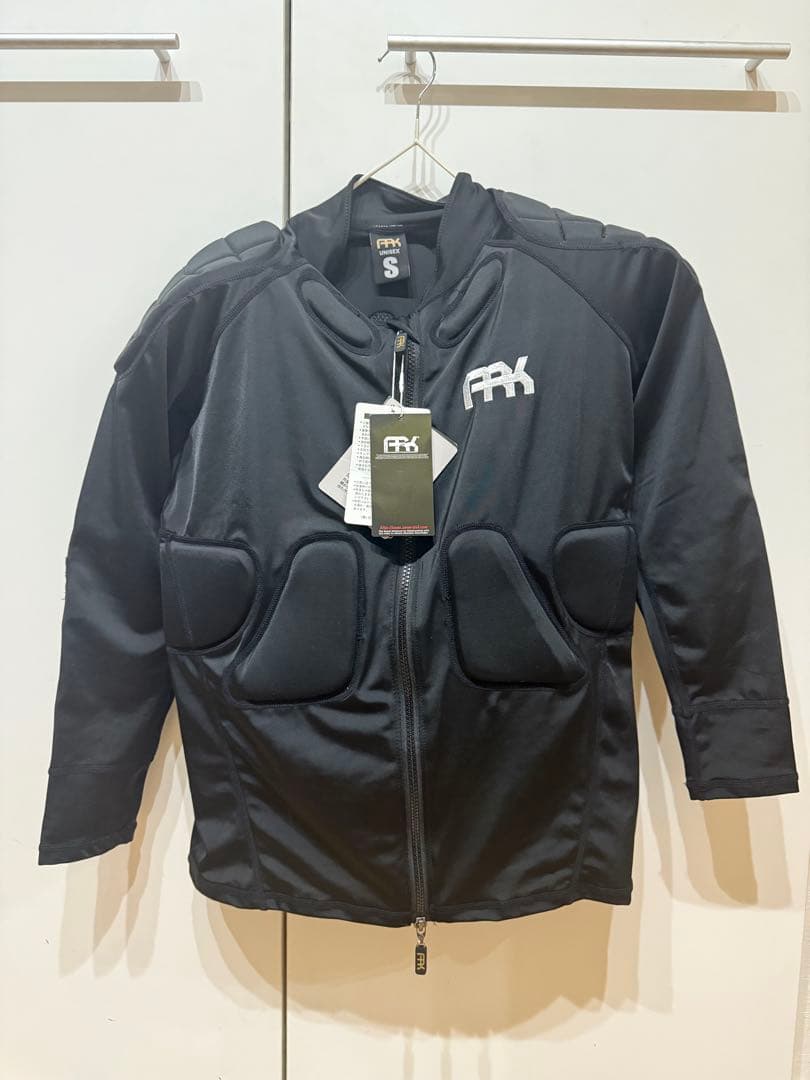 新品未使用ARK スノーボード スキー 上半身プロテクター　Sサイズ