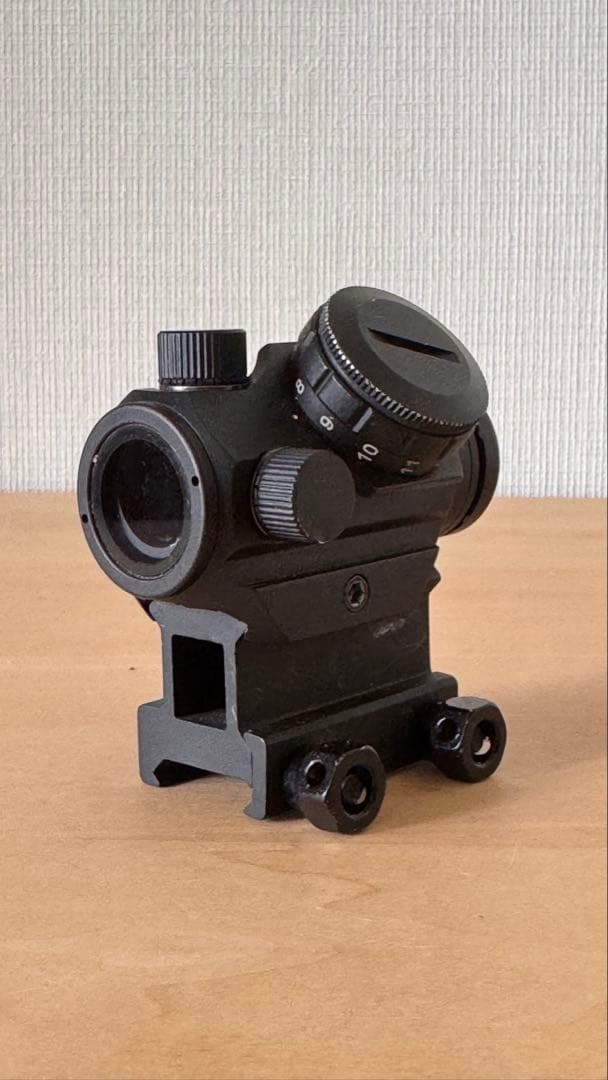 Bushnell TRS-25ドットサイト　実物