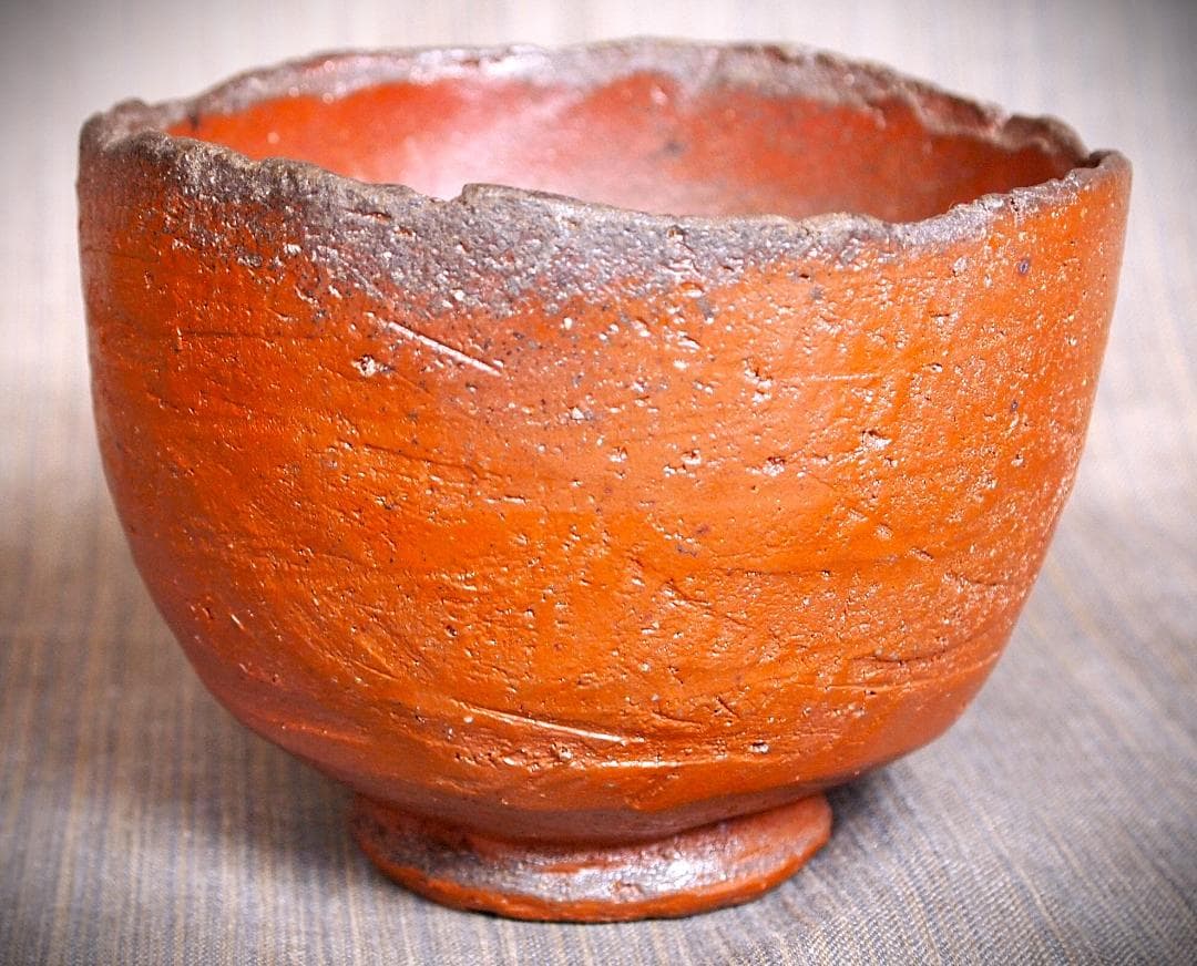 希少作★前嶋　五一郎【義弟：原田拾六】★備前〈手び練り）茶碗★緋色