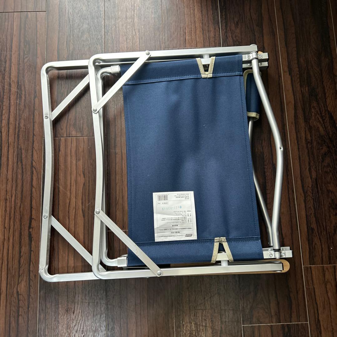 Colemanアウトドアチェア グレーとネイビー二脚セット　キャンプ　海川プール