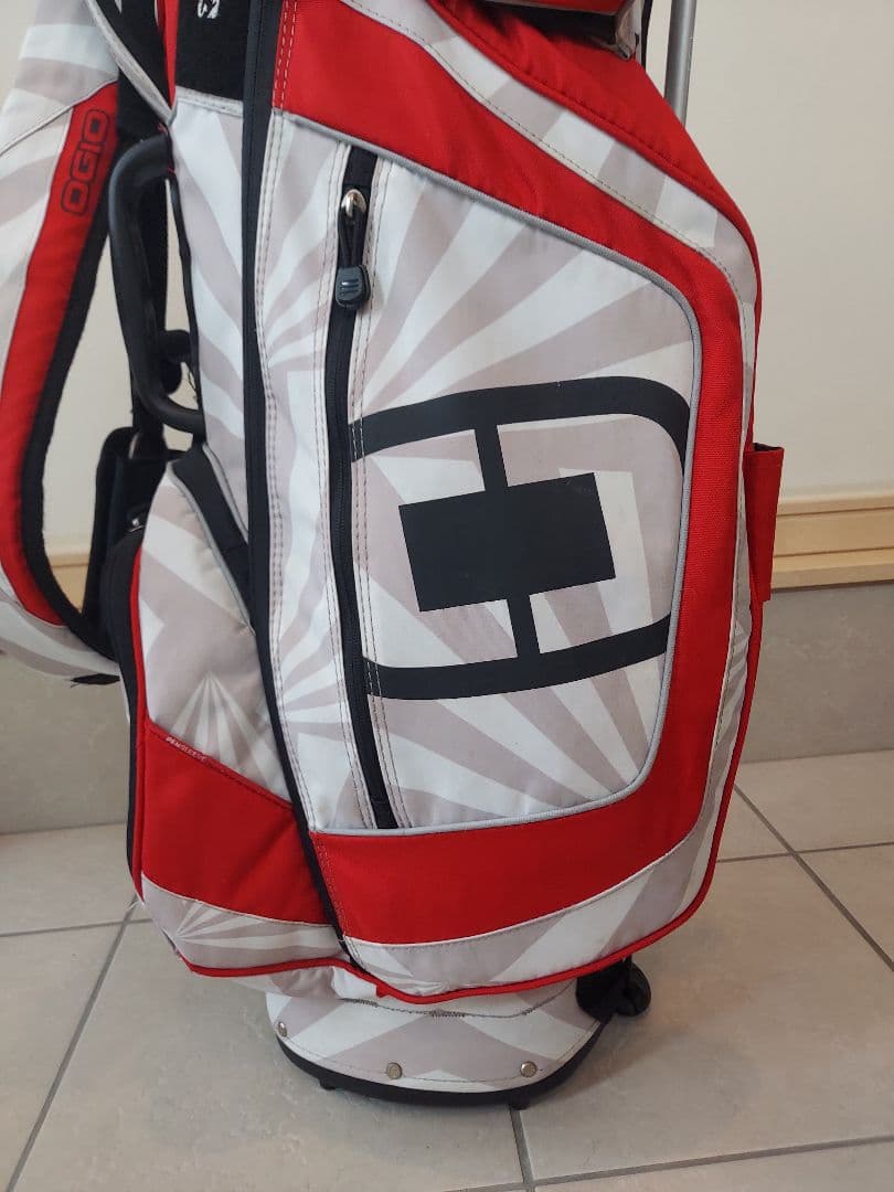 OGIO オジオ キャディバッグ ホワイト/レッド 8分割