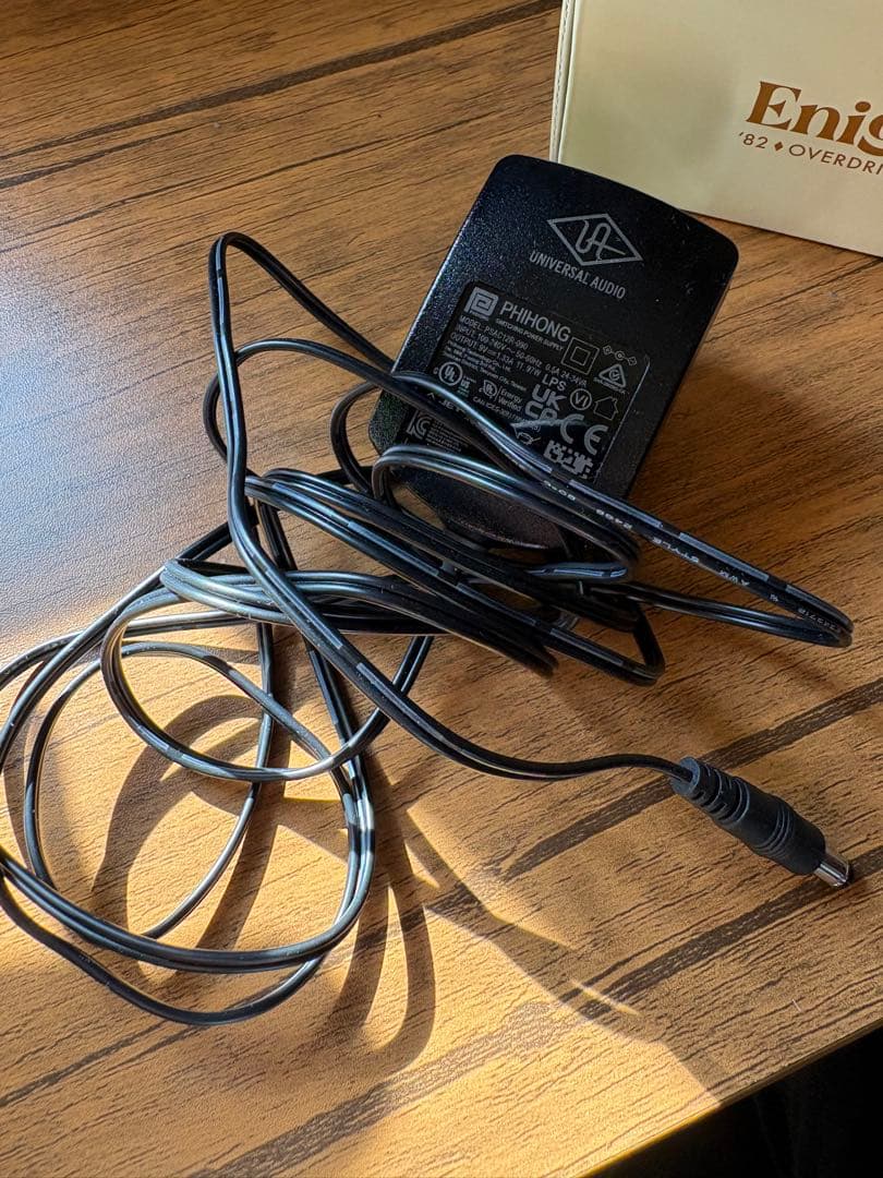 公式アダプタ+ UAFX Enigmatic '82 Overdrivb Amp