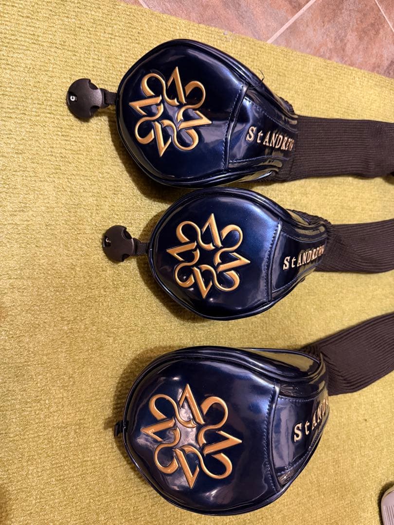 セントアンドリュース キャディバッグ 美品 ネームプレート有 ヘッドカバー4点付