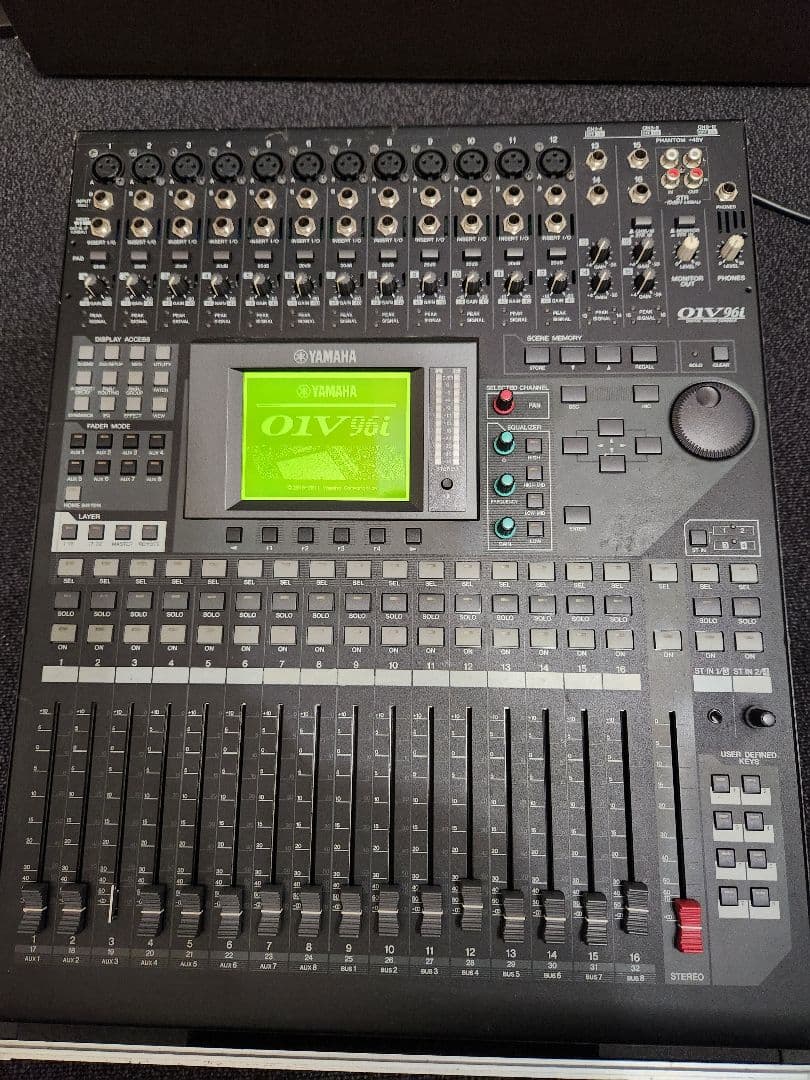 YAMAHA O1V96 デジタルミキサー　専用ハードケース付 / 動作品