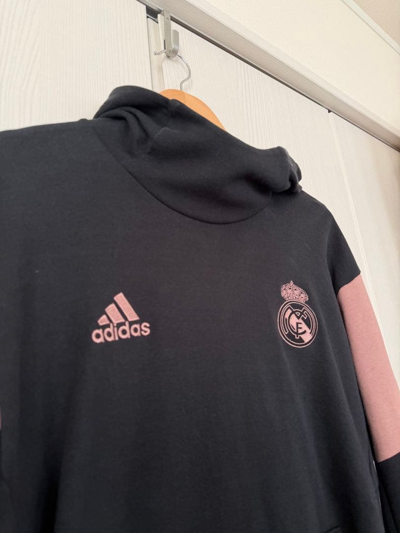 22-23 レアル・マドリード トラベルフーディー　パンツ　上下セット　ジャージ