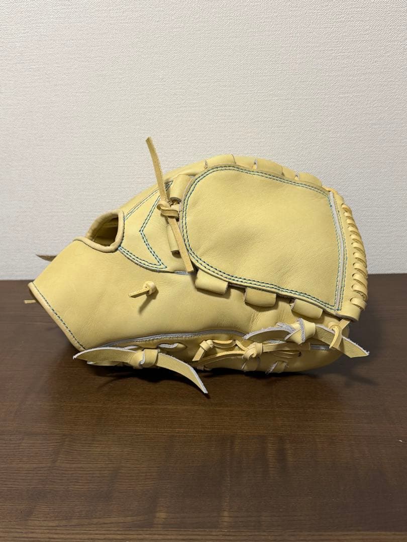 【新品】硬式　投手・内野手兼用グラブ
