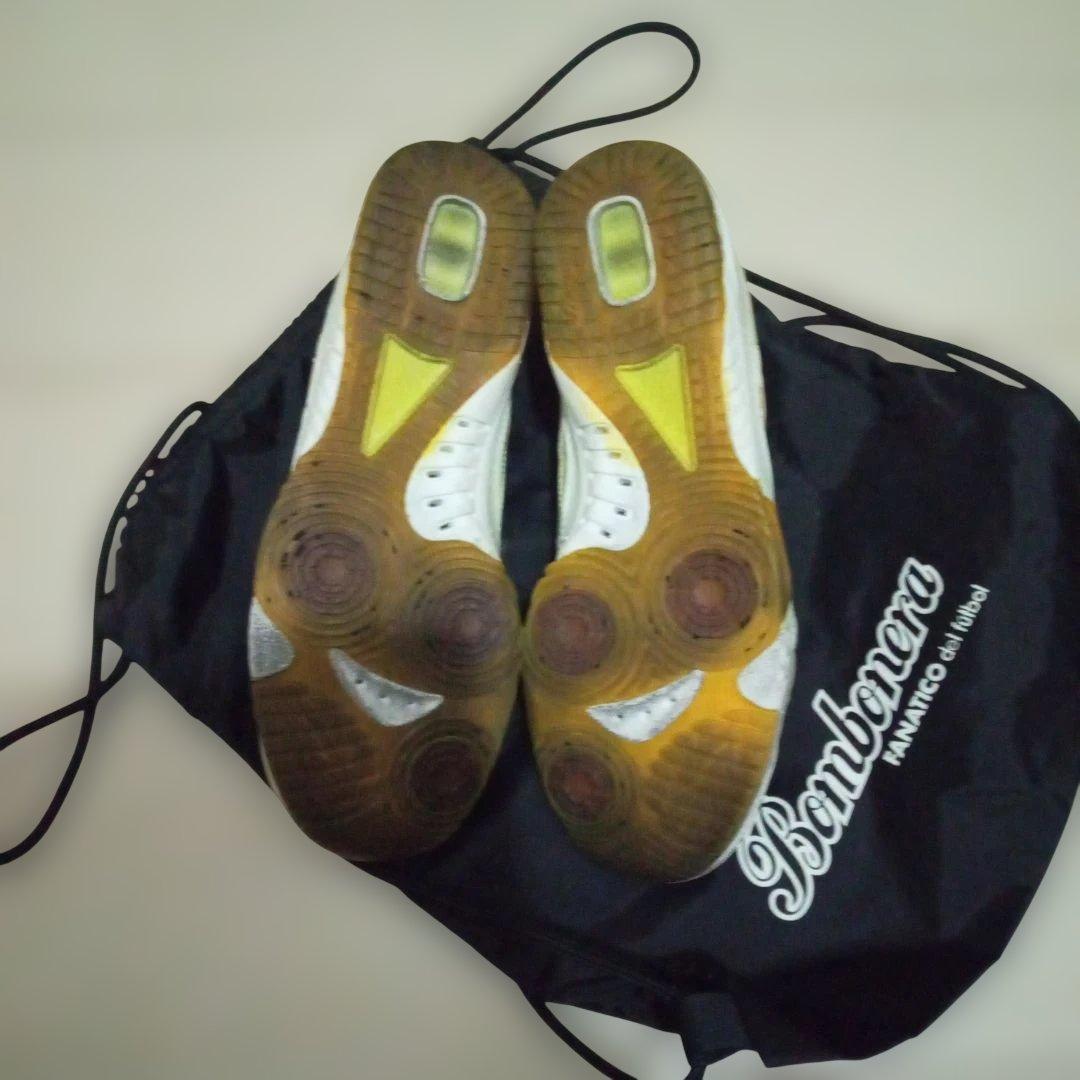 美品!《MIZUNO》《bombonera》コラボ★(限定)フットサルシューズ★