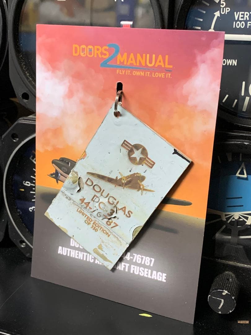 米陸軍 輸送機 C-47 スカイトレイン DC-3 タグ キーホルダー 実機