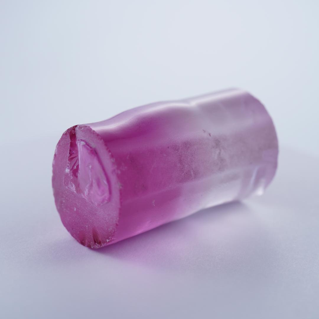 合成バイカラーサファイア　原石