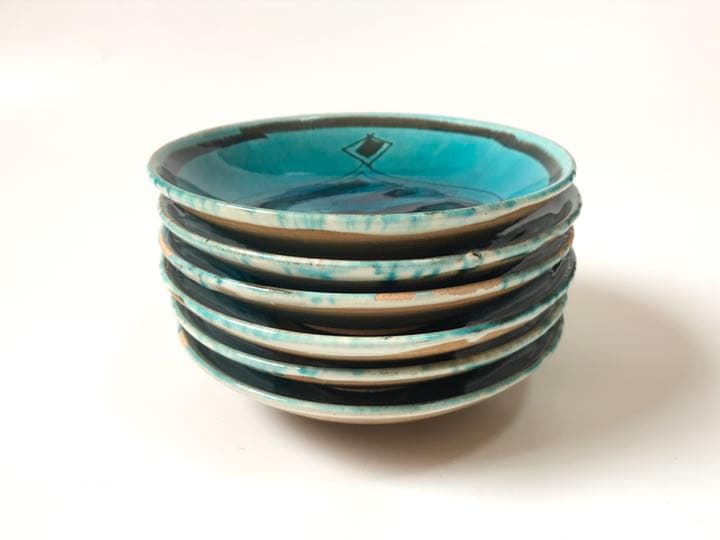 作家物　人間国宝　加藤土師萌　青釉　兎文　卯年　五寸皿　銘々皿　丸皿