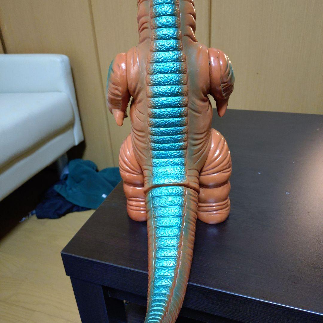 ジャイアントゴモラソフビフィギュア