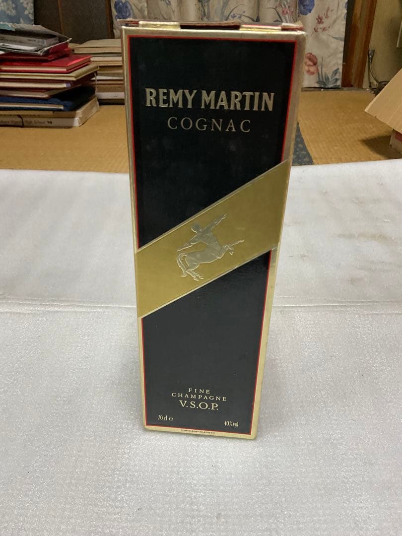 REMY MARTIN／FINE CHAMPAGNE VSOP。COGNAC40