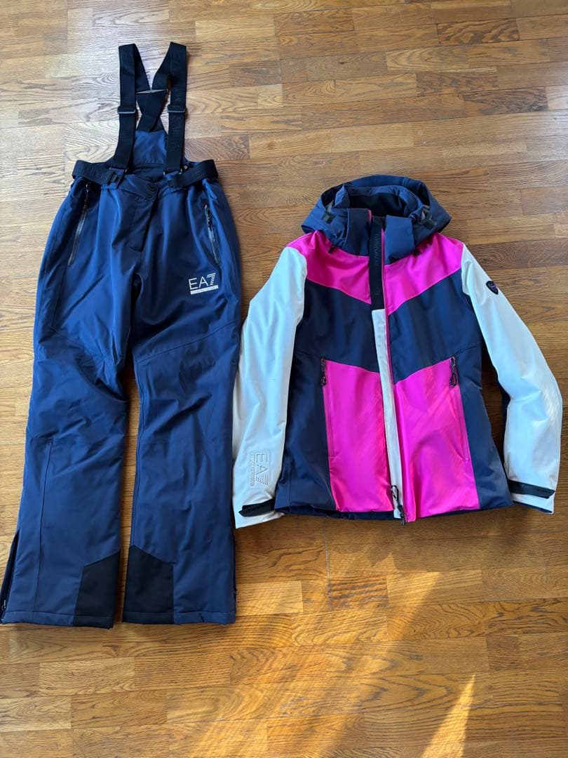 エンポリオアルマーニ　EA7 スキーウェア　レディース　上下（サイズ別）セット