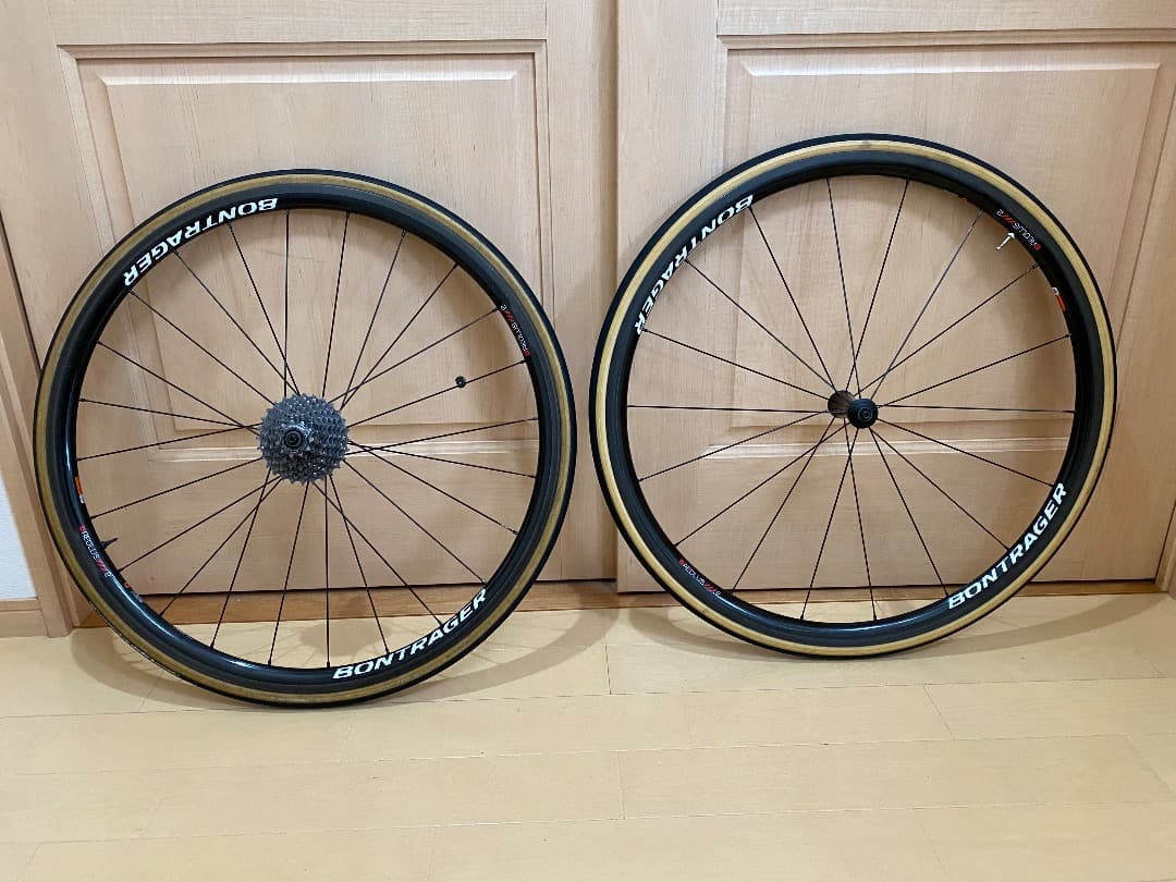 BONTRAGER Aeolus XXX 2 リムブレーキ　クリンチャー