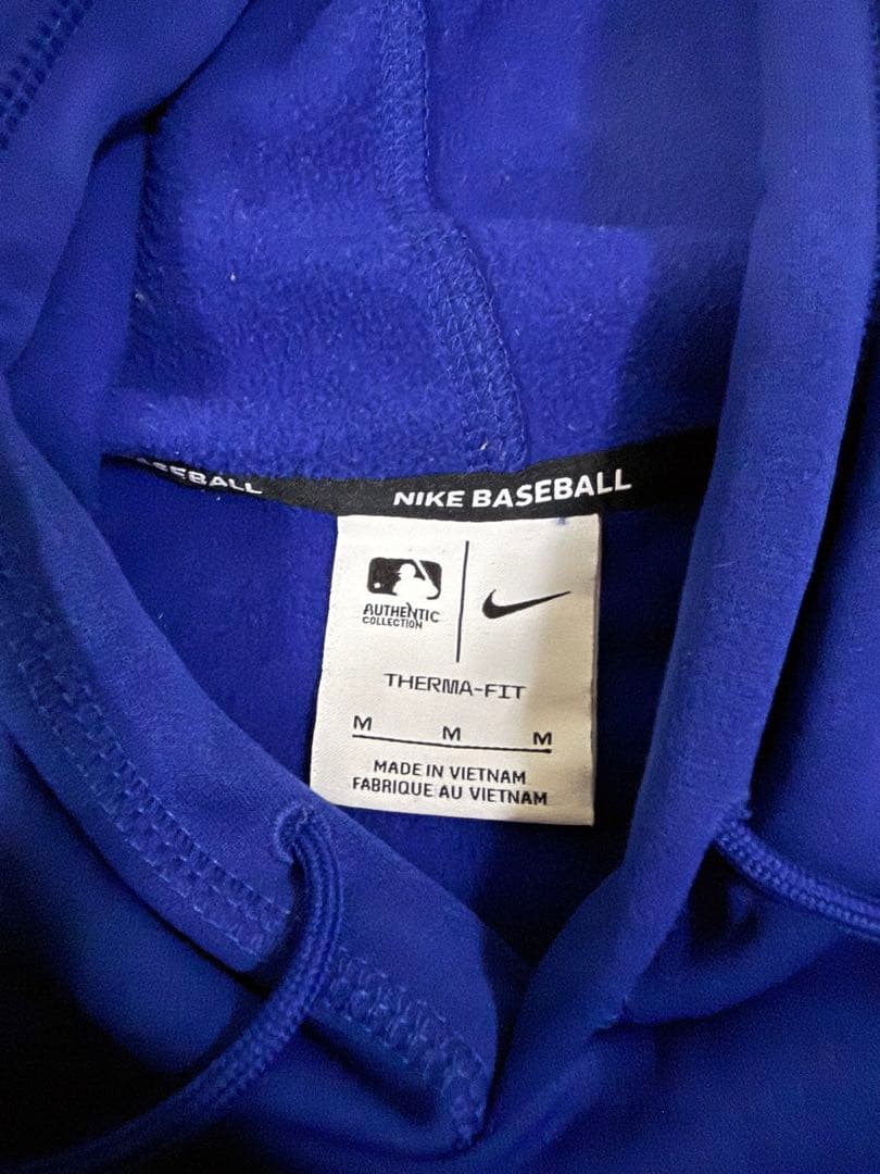 ドジャース 選手支給パーカー サイズM 正規品 新品未使用オーセンティック