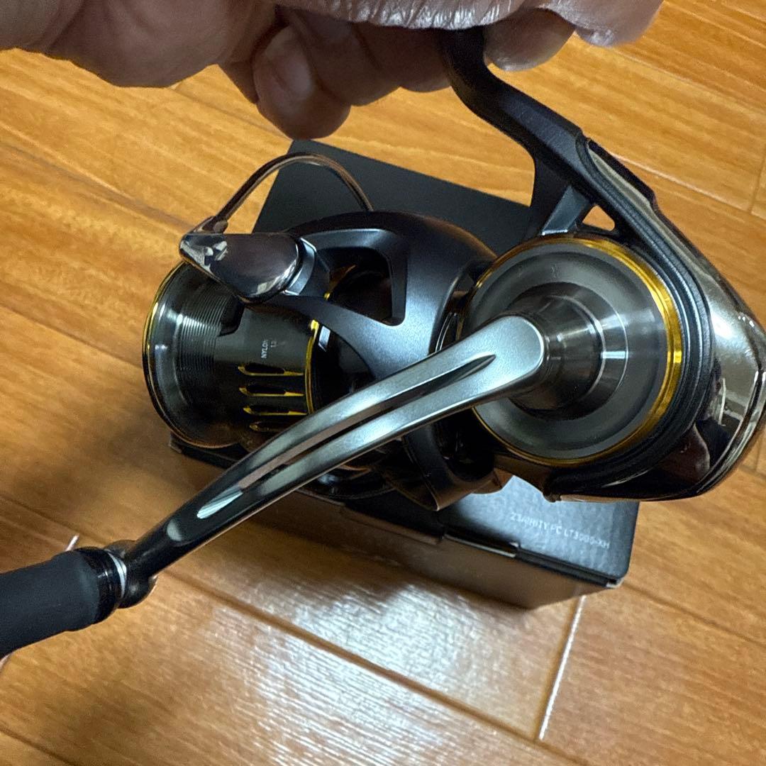 ダイワ　23エアリティ　PC LT 3000XH 美品